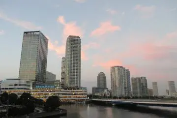 <p>Enjoy Yokohama's architecture, sky and seaside views at Minato&nbsp;Mirai 21</p>