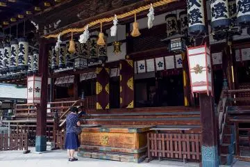<p>You couldn't pray for a better shrine in a location like this</p>