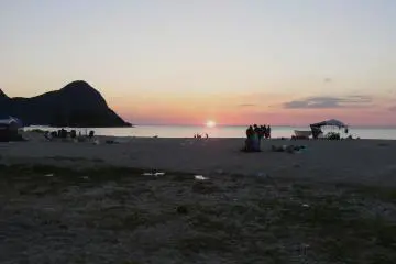 <p>Sunset at Kotohikihama-kakezu Camping Ground</p>