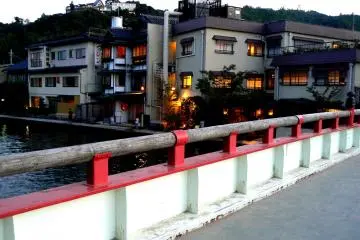 <p>Back in Amano-Hashidate, the hotels and Ryokan looked very inviting after two nights of camping &nbsp;</p>