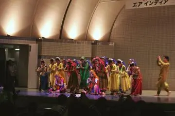 <p>The ending of the dance act</p>