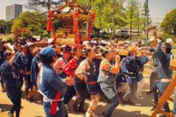 No fighting for this effete, prancing, dancing 'Edo' shrine.