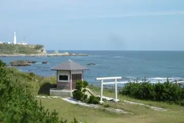 <p>A little shrine protecting cape Inubo</p>