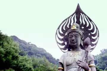 자비 여신상