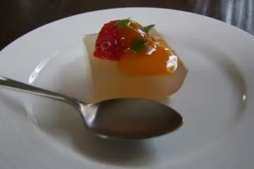 <p>Artistic dessert</p>