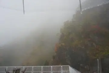 <p>ถ้าฝนไม่ตกอยากนั่งตรงนี้นานๆ</p>