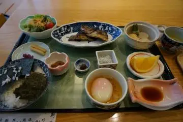 <p>อาหารเช้าอิ่มกำลังดี</p>