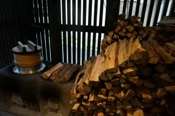 <p>หม้อนึ่งมัน</p>