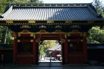 <p>วัด taiyuinbyo ส่วนหนึ่งของวัด&nbsp;Rinnoji สุสานของ lemitsu&nbsp;หลานของ leyasu ที่มีสุสานอยู่ที่ศาลเจ้า&nbsp;Toshogu</p>