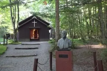 <p>Gereja Kecil di Shaw Memorial House</p>