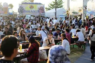 <p>정말 많은 종류의 맥주들을 즐겨볼 수 있는 축제.</p>