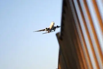 <p>Because of the way the park is set up you can pretty much take photos of airplanes from any angles, don't worry the plane is not really that close to the railing.&nbsp;</p>