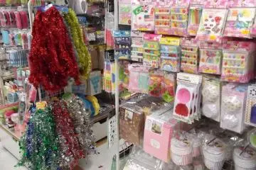 <p>Tinsel and other hundred-yen goodies</p>