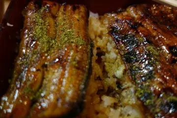 <p>โรยเครื่องเทศ อร่อยโฮก</p>