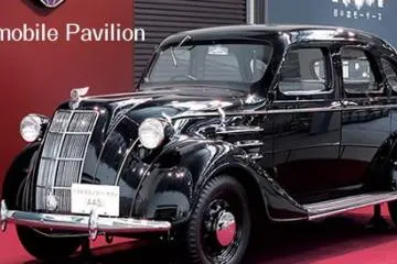 <p>และนี่ก็คือ ...​ TOYOTA AA ... รถยนต์นั่งส่วนบุคคล (รถเก๋ง) คันแรกของโตโยต้าที่สร้างขึ้นโดยคุณคิอิจิโร่ โตโยดะ (Kiichiro Toyoda) ผู้เป็นบุตรชายของคุณซากิชิ โตโยดะ (Sakichi Toyoda) ซึ่งรถรุ่นนี้ผลิตขึ้นสำเร็จเป็นครั้งแรกในปี ค.ศ.1936</p>