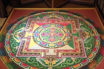 <p>The incredibly detailed sand painting</p>
