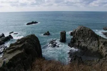 도진 보 절벽이 어떻게, 왜 형성되었는지에 관한 전설이 풍부하다.