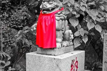 <p>Another scary looking guardian deity</p>