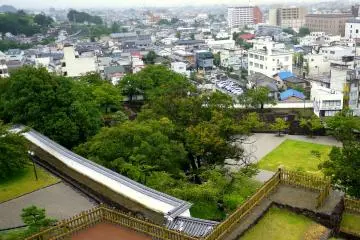 <p>I felt strange standing among the ruins of a hilltop castle and looking over a normal modern city</p>