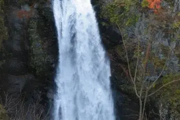 <p>The magnificence of Akiu Falls.</p>