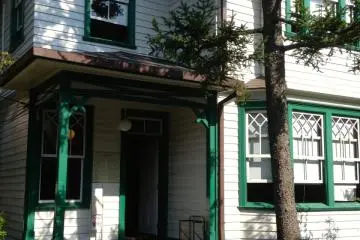 Gallery image