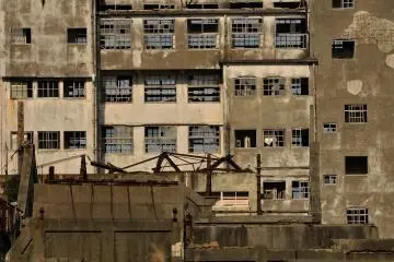 <p>This seven-story building was built in 1958; it must have been one of the most advanced and largest buildings in Japan at the time</p>