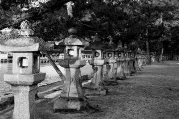 <p>Stone lanterns on the shore</p>