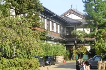 Hotel wing
