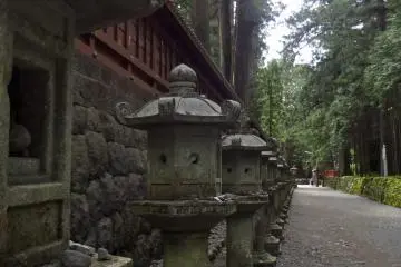 Stone lanterns line the road between Tosho-gu and Futara-san Shrine.