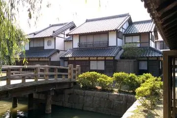 <p>โซน Edo Townhouse และคูเมือง</p>