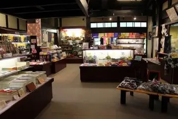 Gallery image