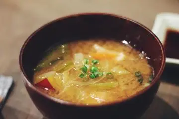 <p>Vegan Miso Soup</p>