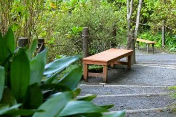 <p>There are many areas along the pathway to sit and enjoy the beautiful scenery</p>