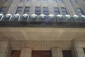 This view resembles Wall Street.