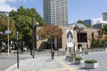Gallery image