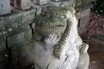 수호견상 중 하나를 자세히 
