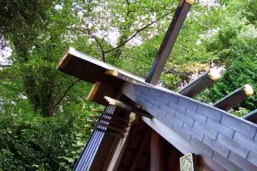 Beautiful structure of the shrine roof