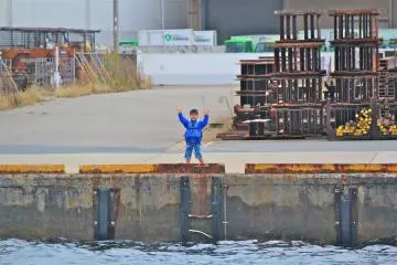 Wave hello!