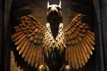 <p>Vous pouvez m&ecirc;me visiter le ch&acirc;teau et voir l'entr&eacute;e du bureau de Dumbledore</p>