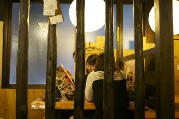 <p>Customers at Torikizoku</p>