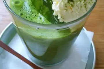 <p>เครื่องดื่มเย็นๆ แสนอร่อย ... Matcha Latte</p>