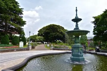 <p>What would a park be without a fountain?!</p>