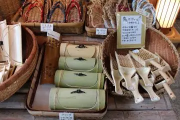 고안된 일용품들이 많이 진열되어 있다