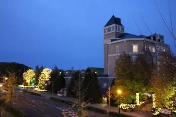 <p>Izumi Outlet, Tapio&nbsp;and Royal Park Hotel stand in&nbsp;this area</p>