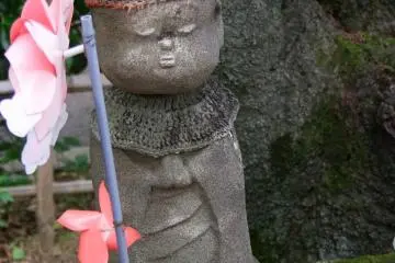 Algunas de las estatuas no están tan bien cuidadas como otras