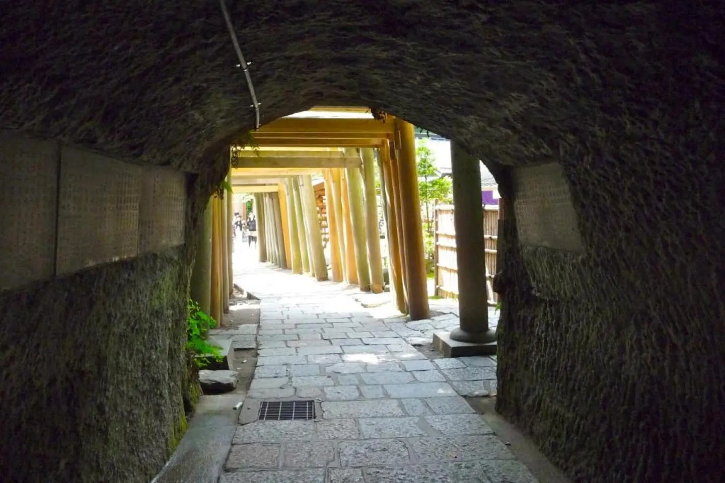 Zeniarai Benzaiten Shrine, Kamakura