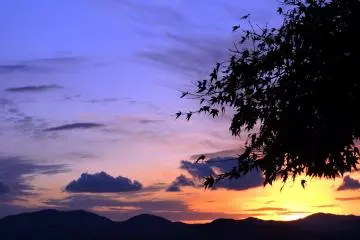 <p>Beautiful sunset seen from the top of the hill in Nishiyama Park</p>