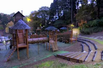<p>The sun set and lights were lit inside Panda Land</p>
