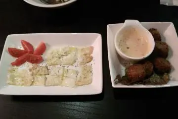 <p>Falafel and halloumi cheese</p>