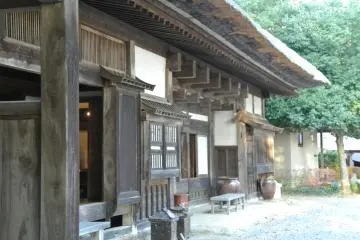 Bangunan ke-4 bergaya kuno di Mashiko Sankoukan (Museum Konsultasi)